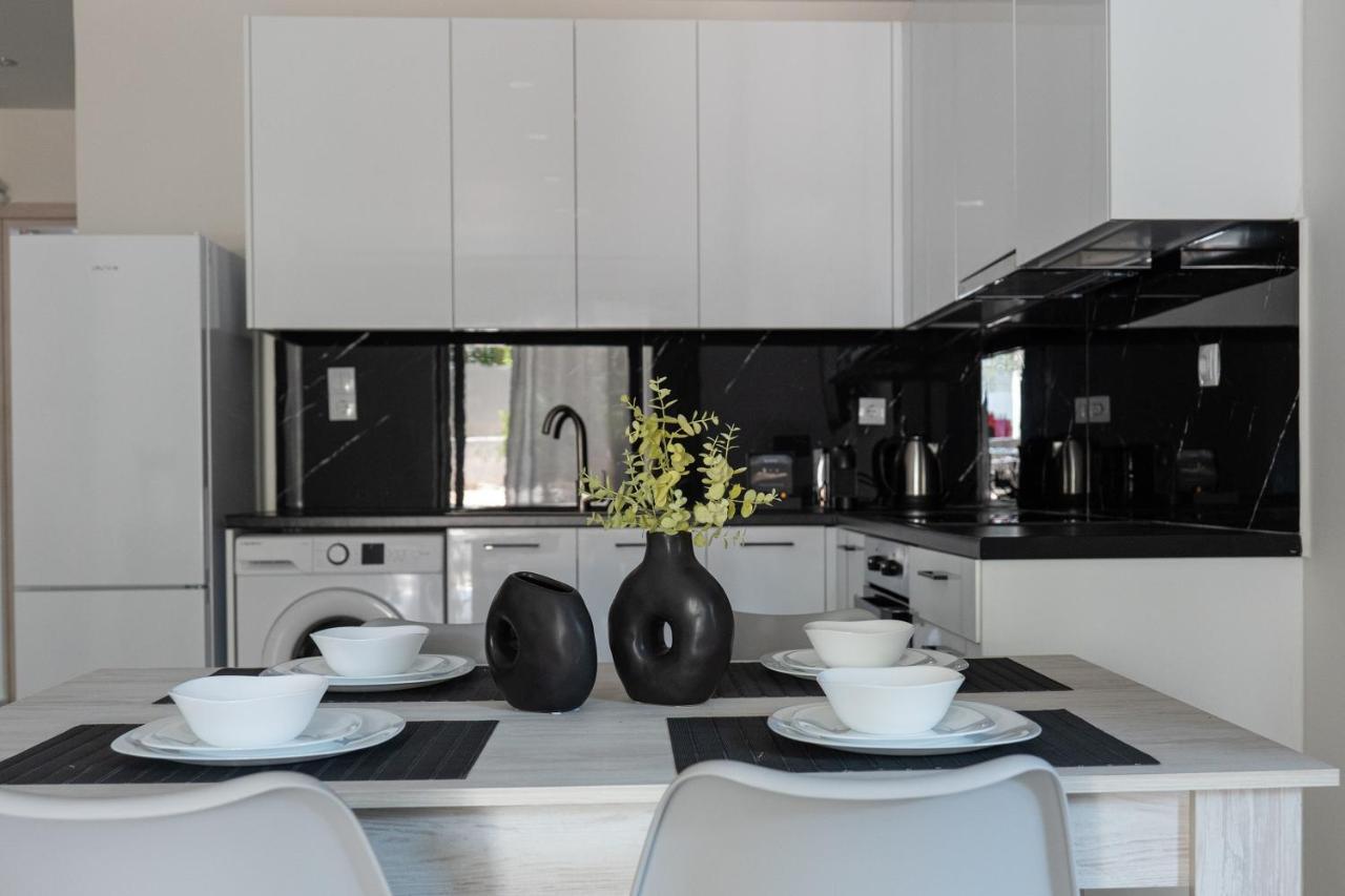 Greyt Apartments Glyfada Athen Exterior foto